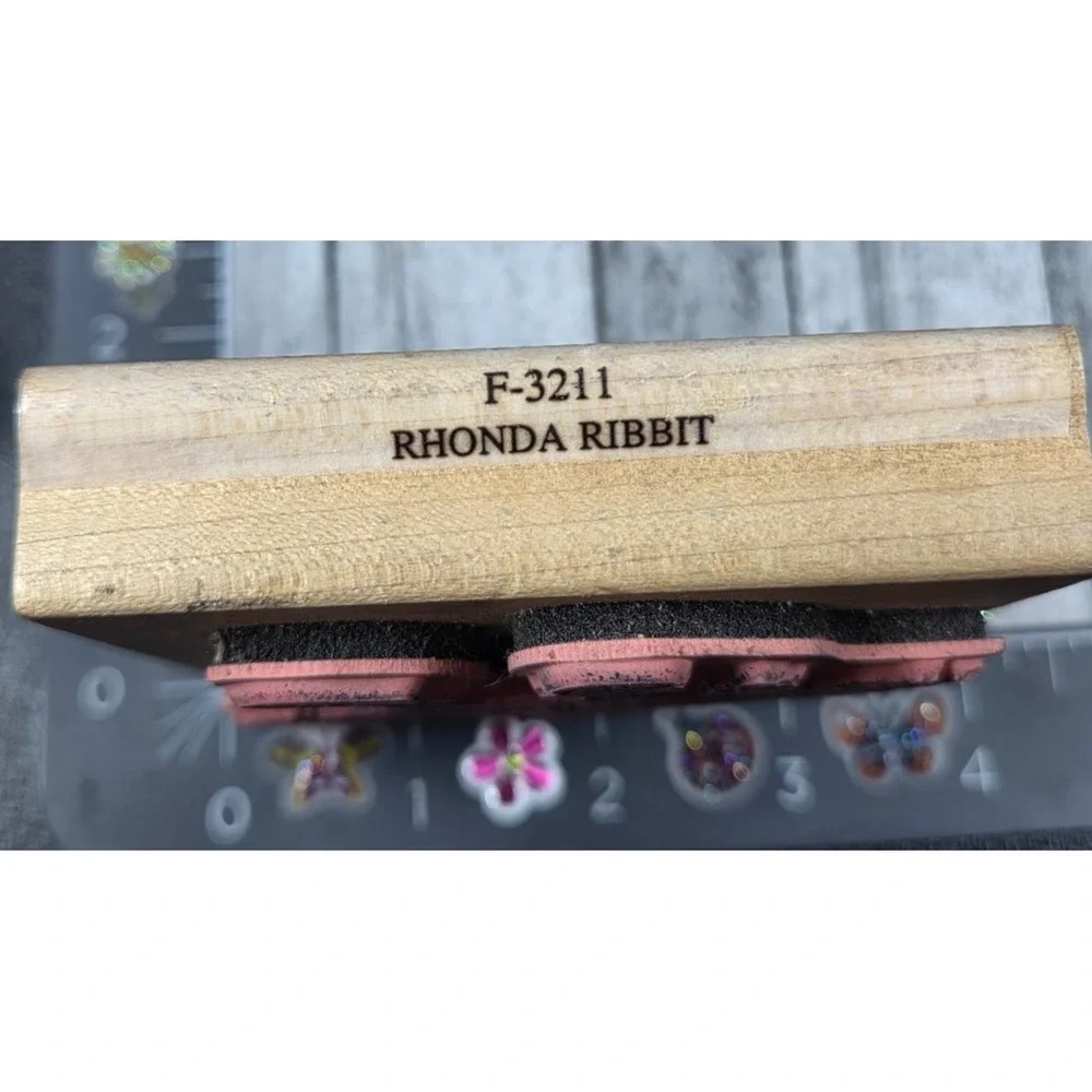 Stampassions Rhonda Ribbit Frog F3211 Hat Flowers Rubber Stamp Wood #G9